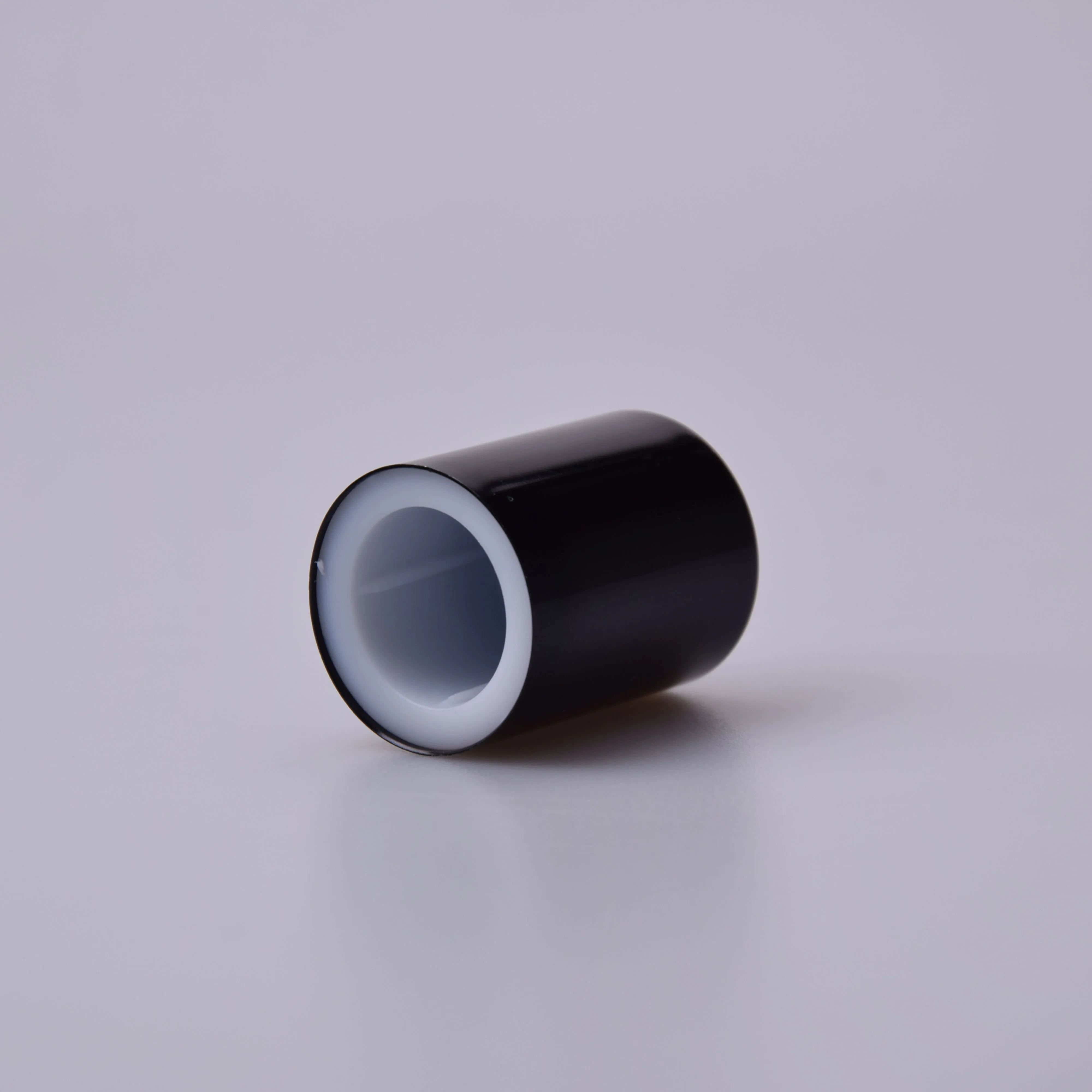 Gold and Black Color Non Spill Aluminum Perfume Cap with MOQ 10000pcs for FEA 15mm Crimp Pump