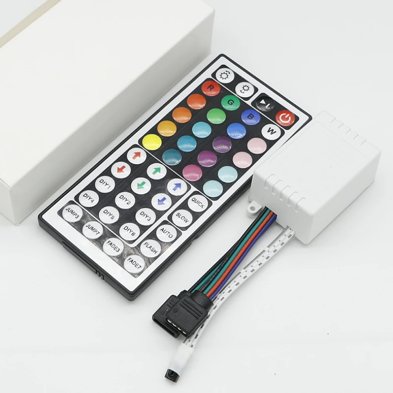 ZJCHAO Contru00f4leur RGB Pour Ruban LED Avec Tu00e9lu00e9commande Pour Ajuster La