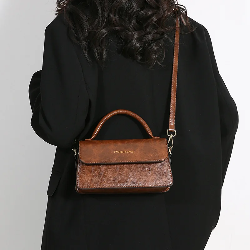 High-end Retro Design Bag Women's New Korean Version of the Handbags Small square Bag Versatile Ins One-shoulder Crossbody Bag
