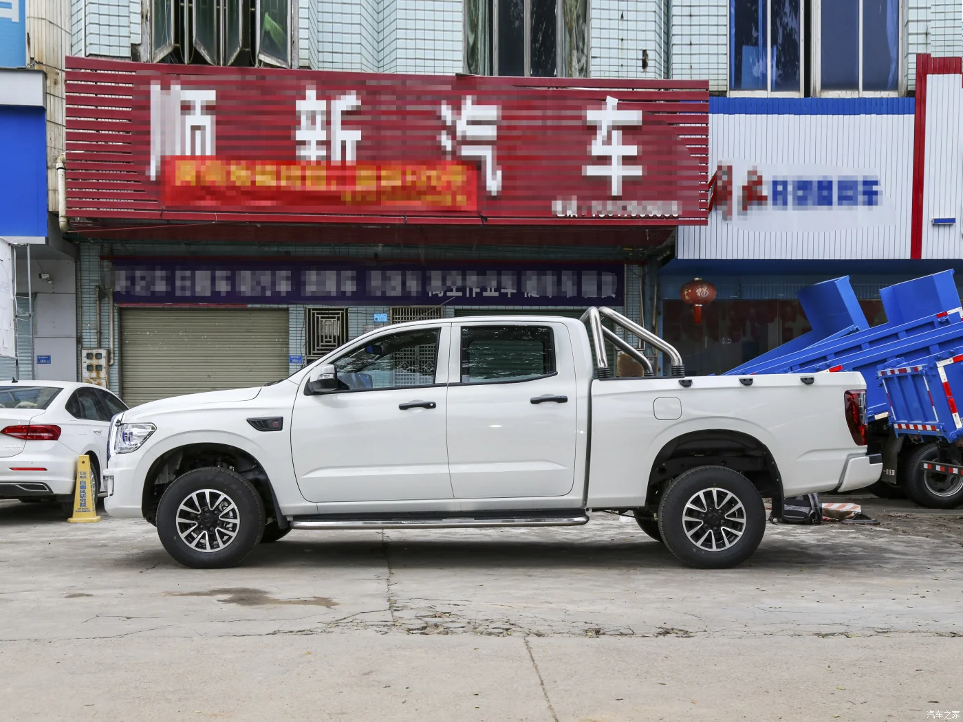 ZXAUTO Weihu 2.8T Diesel Mini Truck - 4WD & Flat-Bottom Container