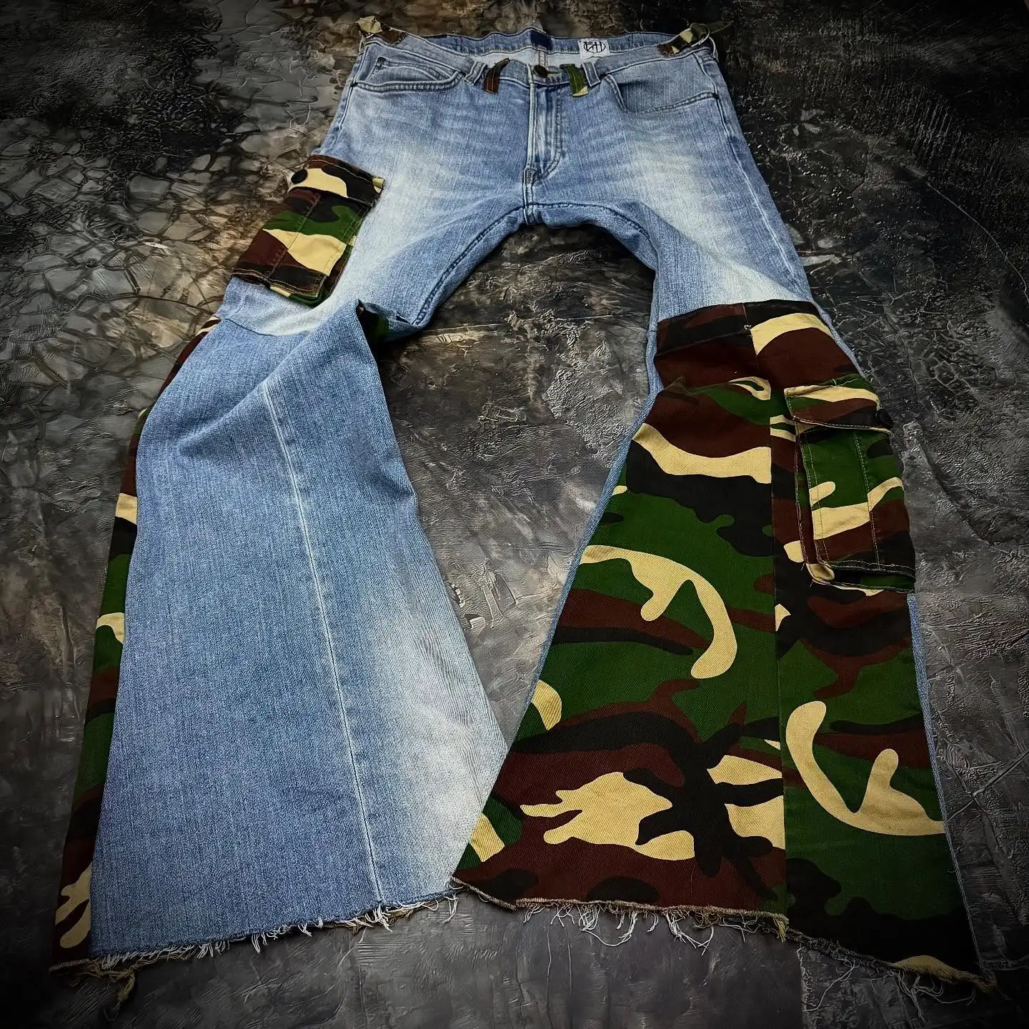 Clothing Manufacturers Street Style Raw Edge Splicing Men Vintage Denim Ripped Men Flared Cargo Demin Stacked Jeans for Men gallery 7