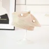 Beige [round ball yarn beret]