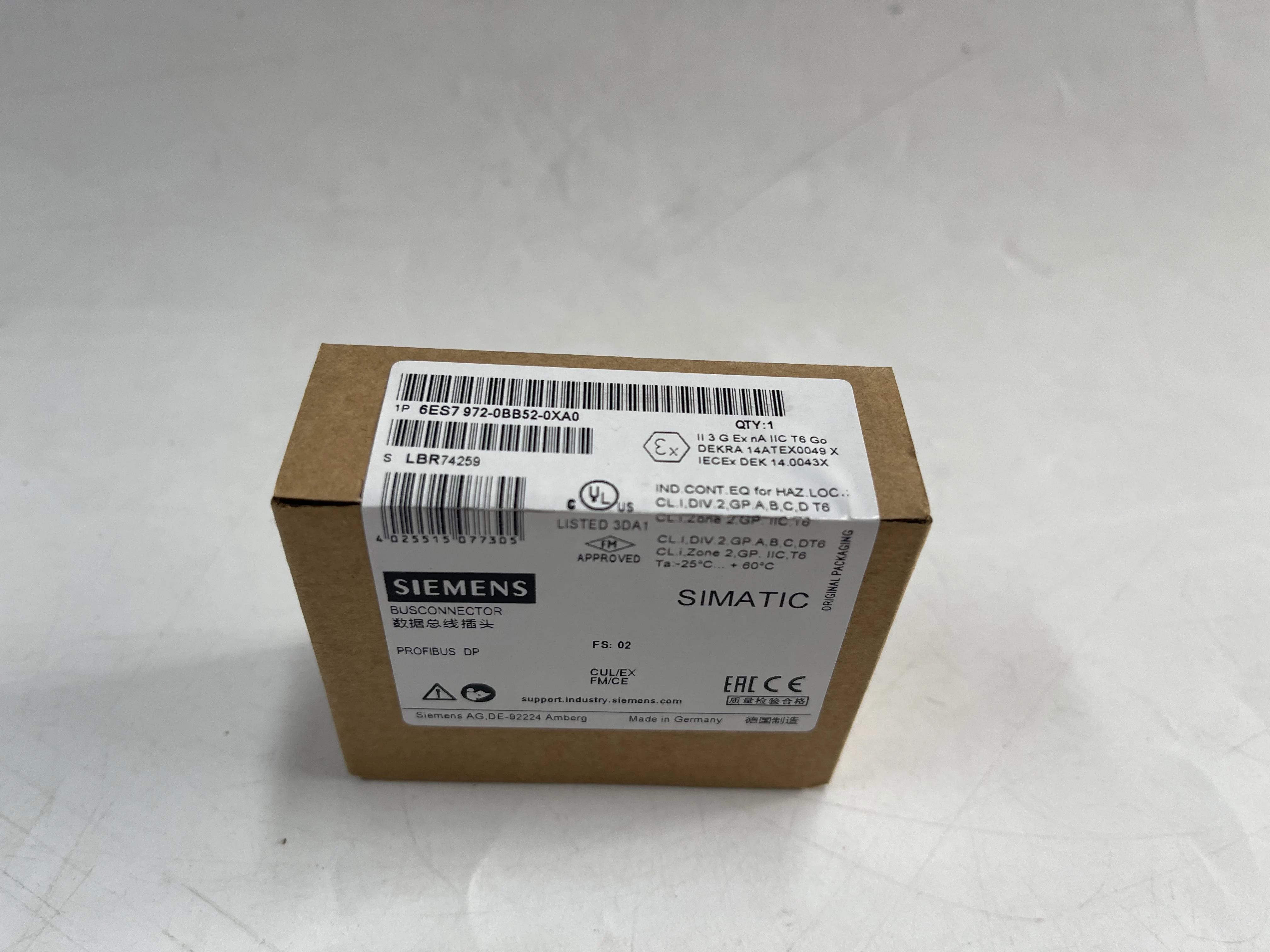 Siemens PROFIBUS DP Bus Connector 6ES7972-0BB52-0XA0 Siemens PROFIBUS DP Bus Connector 6ES7972-0BB52-0XA0