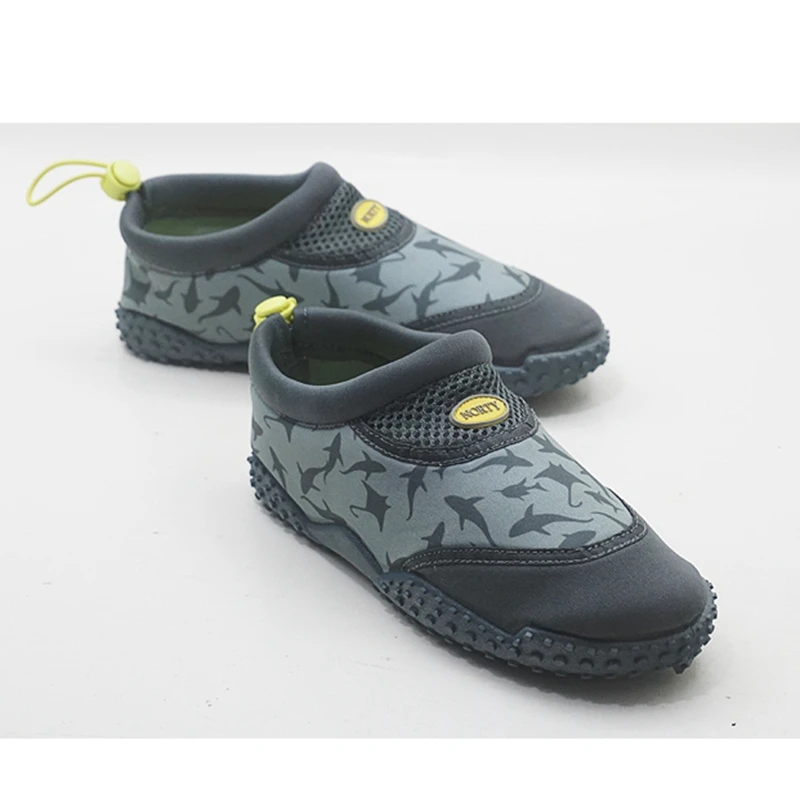 Made in China superior quality aqua beach water shoes