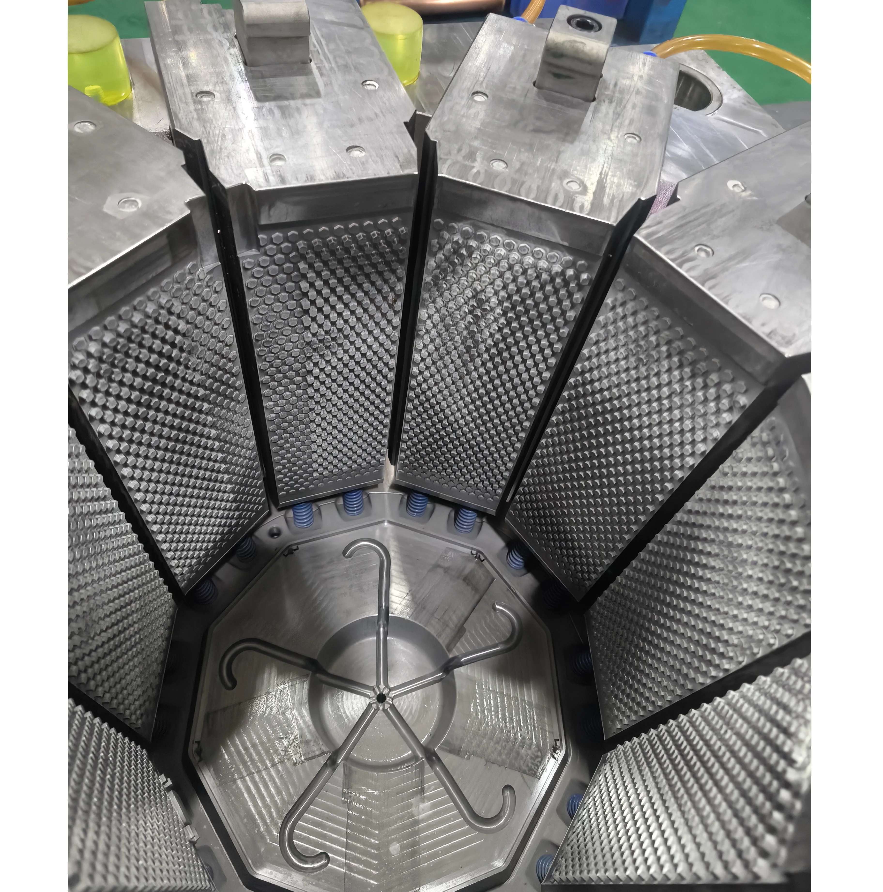 공장 가격 플라스틱 공기청정기 케이스 금형 LKM 금형베이스 고품질 제품 금형 분류