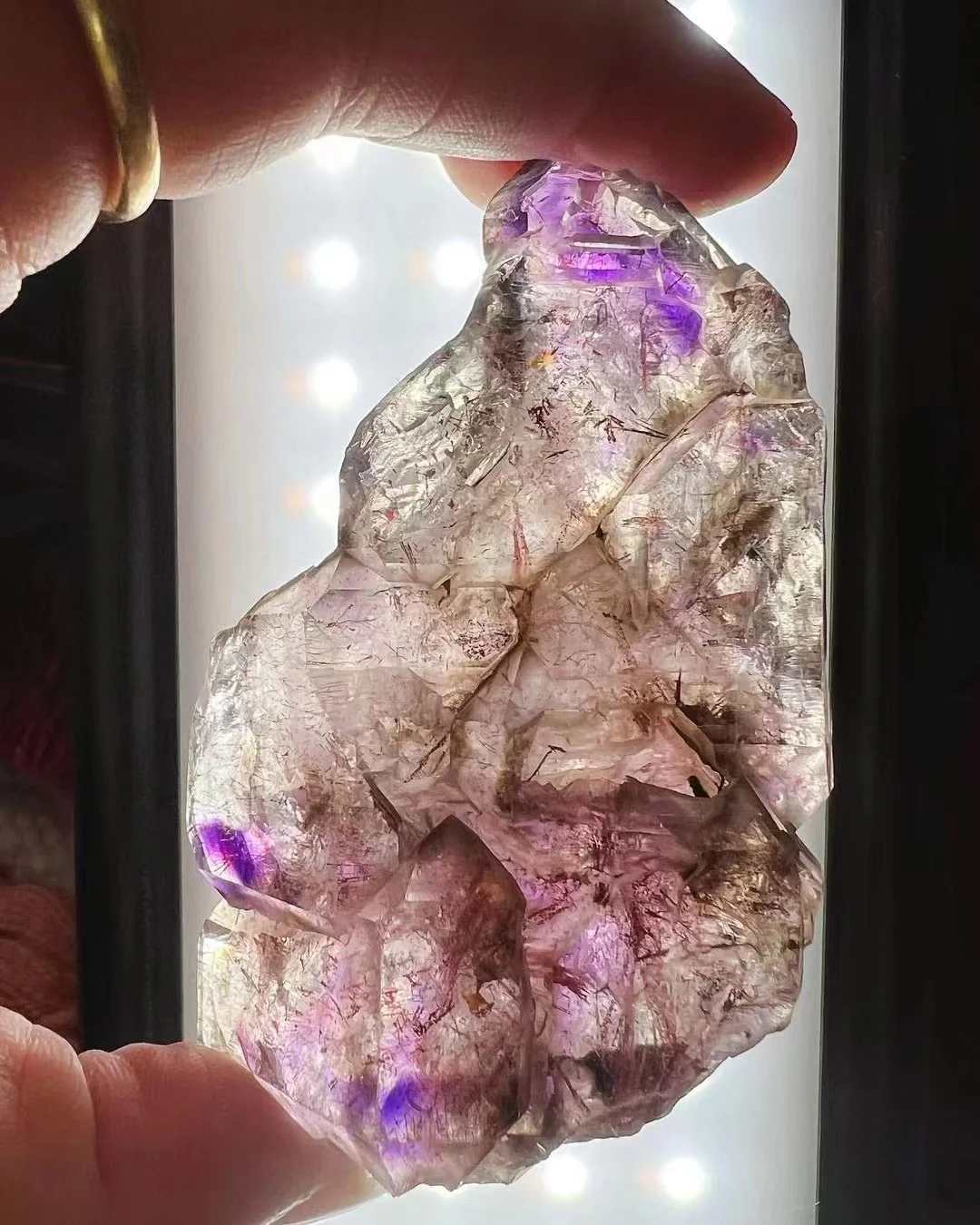Natural High Frequency Energy Crystal Healing Stone Super Seven Backbone Crystal Raw  Stone Specimen