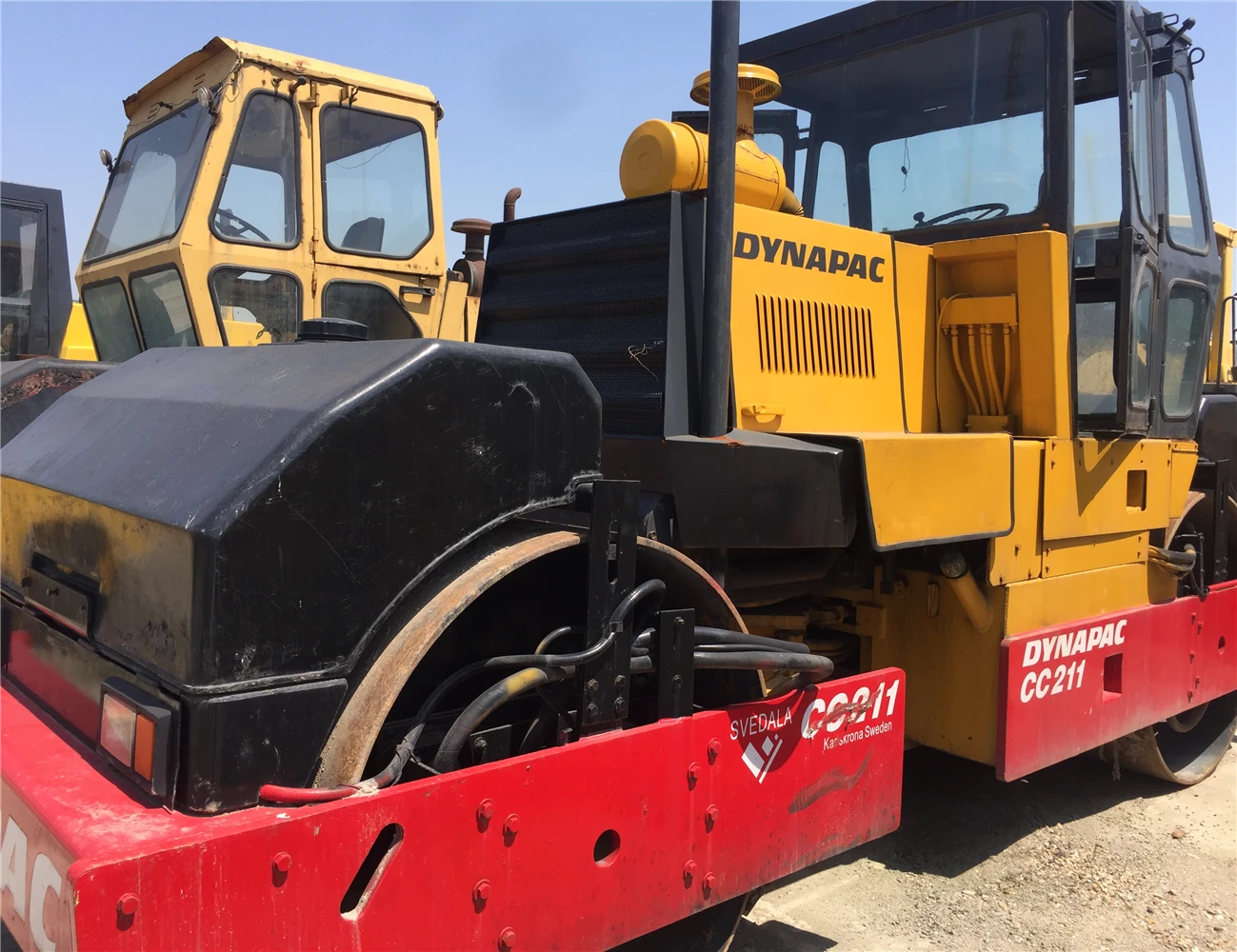 Подержанный ролик подержанного действия Dynapac CC211CA30D CA251D CA25D для продажи с хорошей производительностью и хорошим состоянием