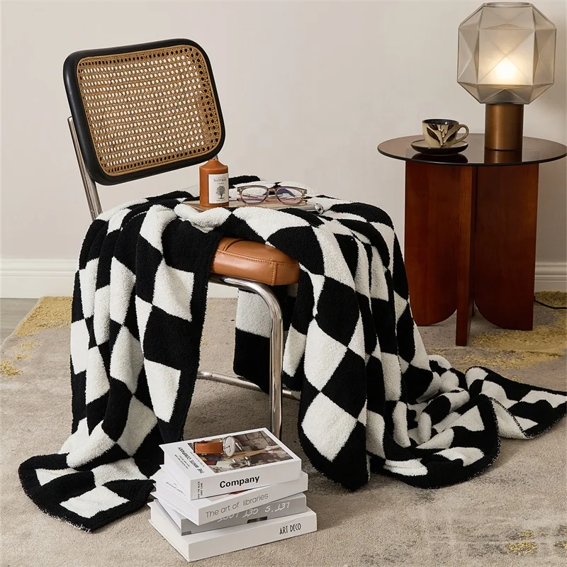 High quality Hot-selling YIRUIO Super Fluffy Microfiber  28*40" Knitted Baby Checkerboard  Blanket for toddler manufacture