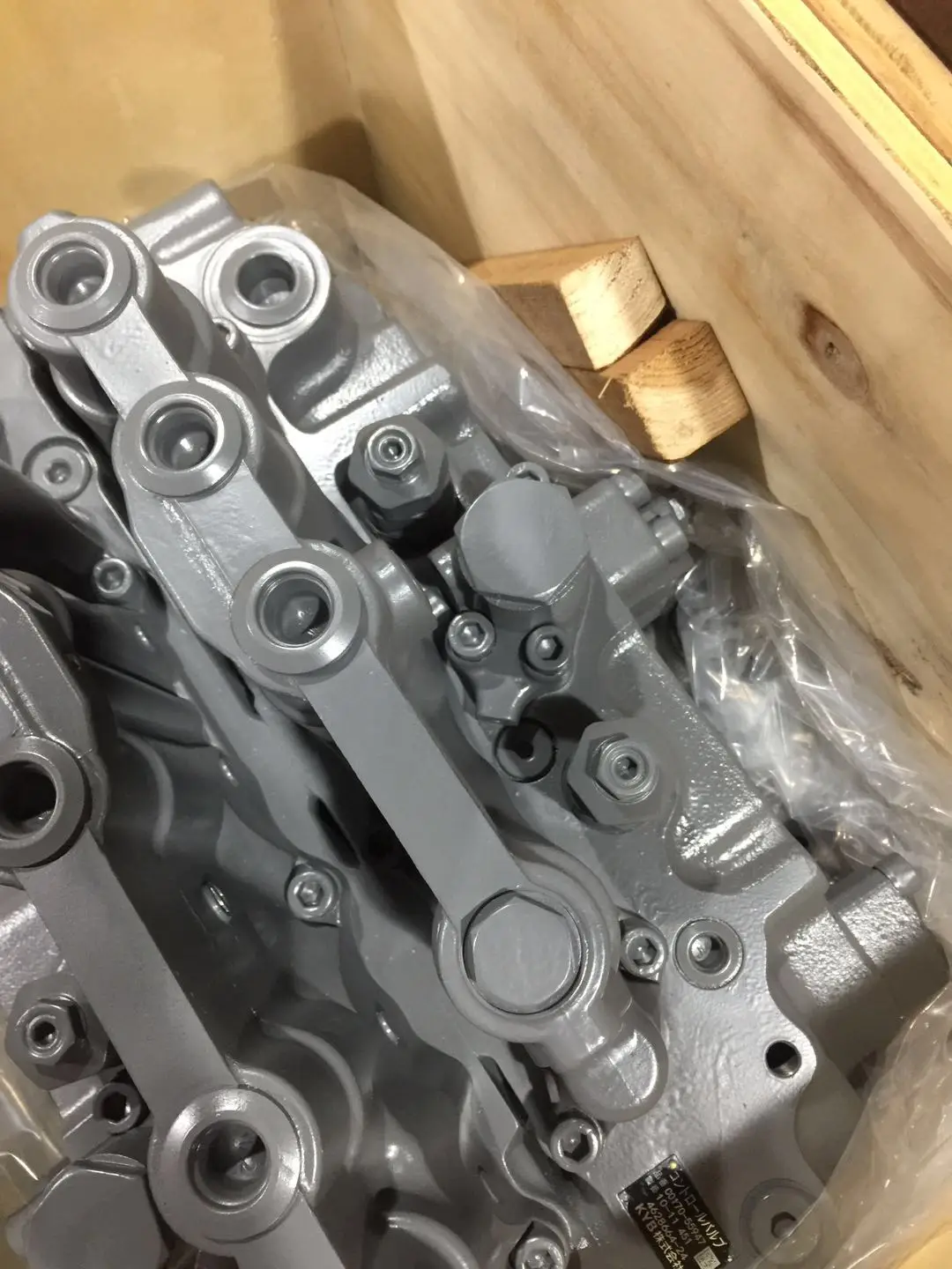 ハルキ Excavator ZX200-3 ZX200LC-3 Main Control Valve by Belparts