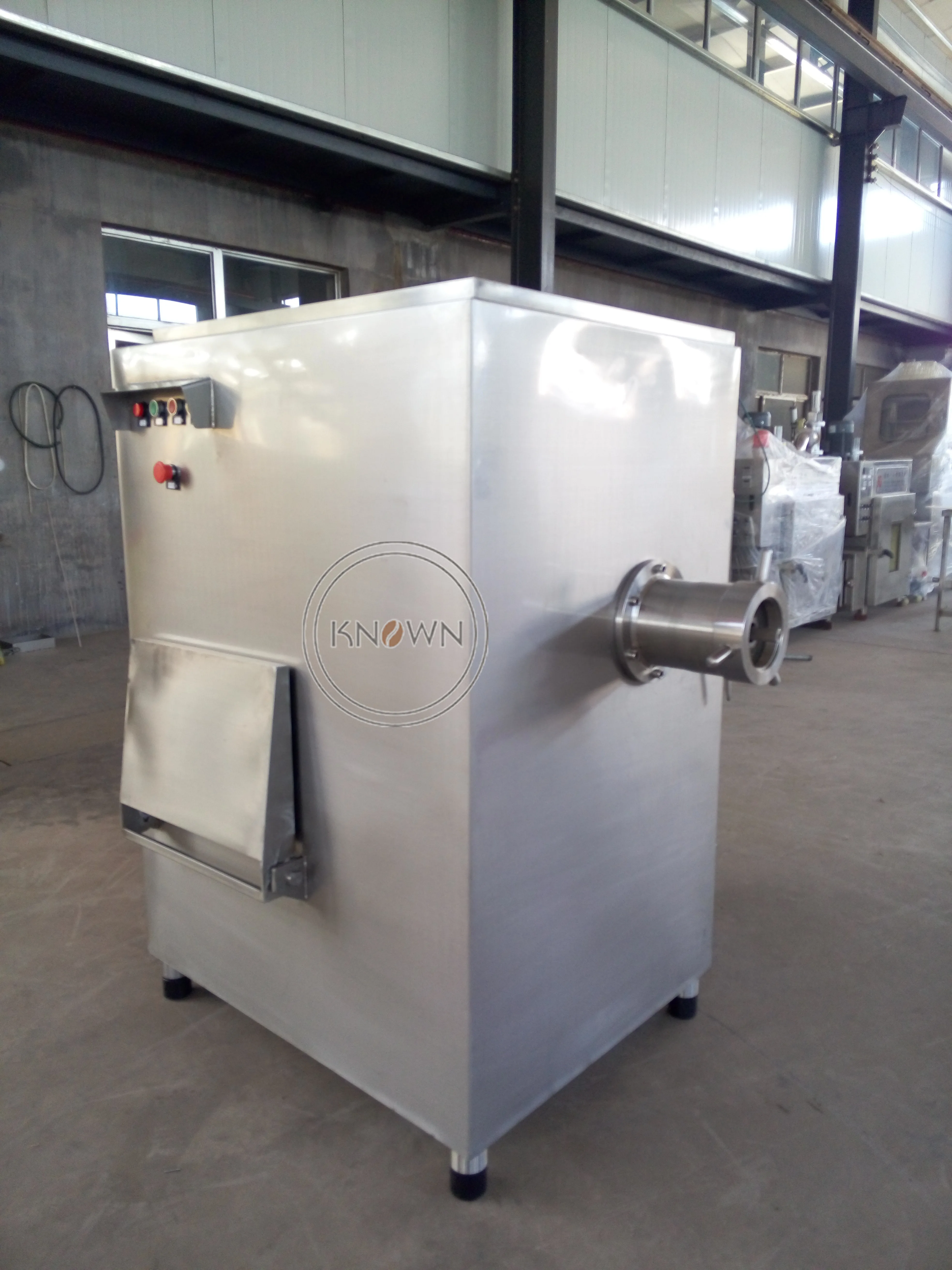 High Output Frozen Meat Grinder Crushing Machine Chicken Meat Mincer Machinery for Sausage Processing