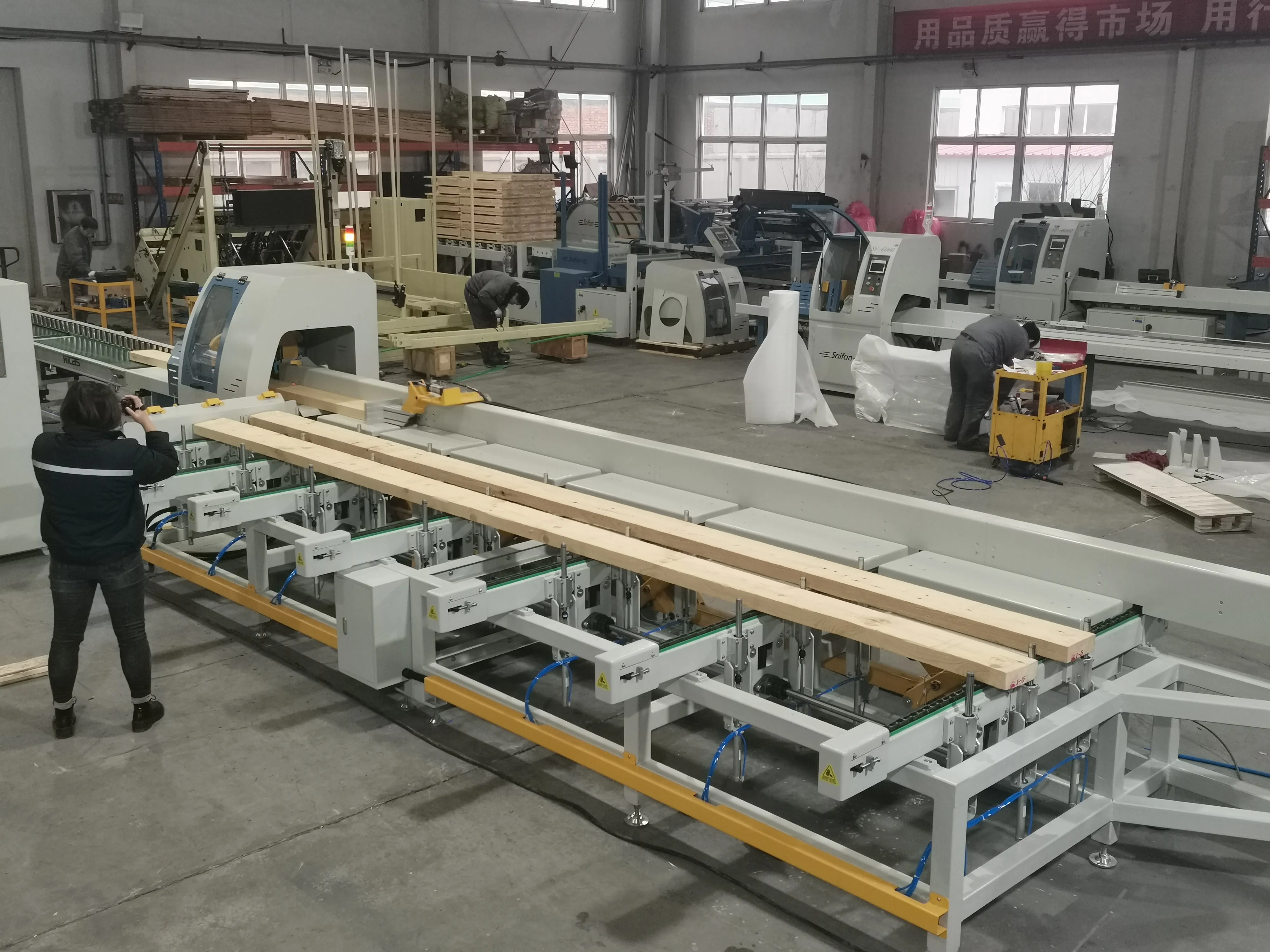3 Phase Timber Automatic Cross Cut Off Saw Woodworking Machine With Feeding System
