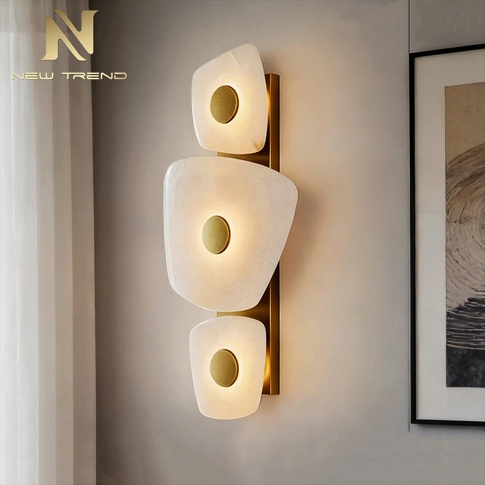 Applique murale organique moderne CPL-479 en albâtre – Lampe de luxe en laiton brossé avec pierre naturelle pour chambre de villa