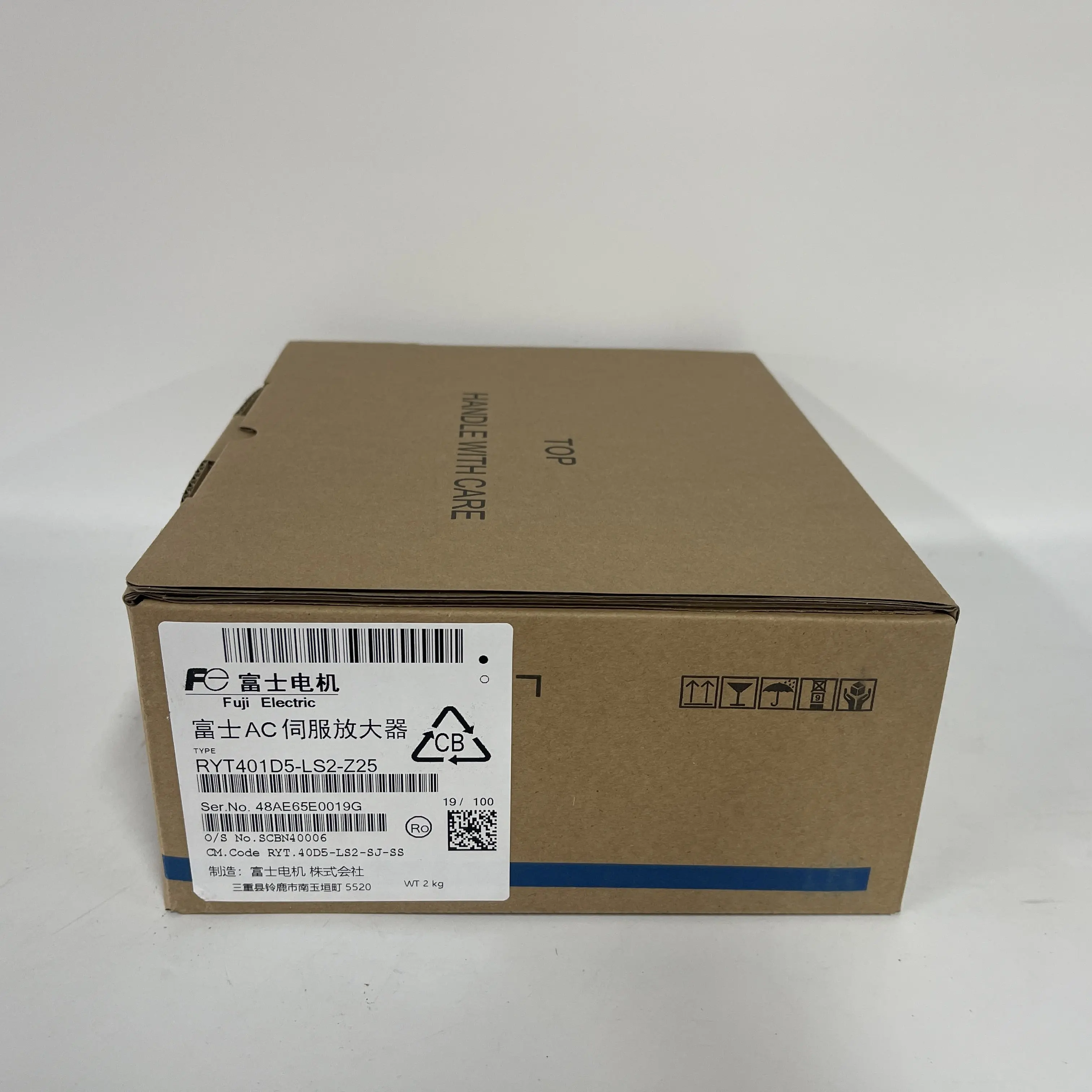 Fuji AC Servo Amplifier RYT401D5-LS2-Z25