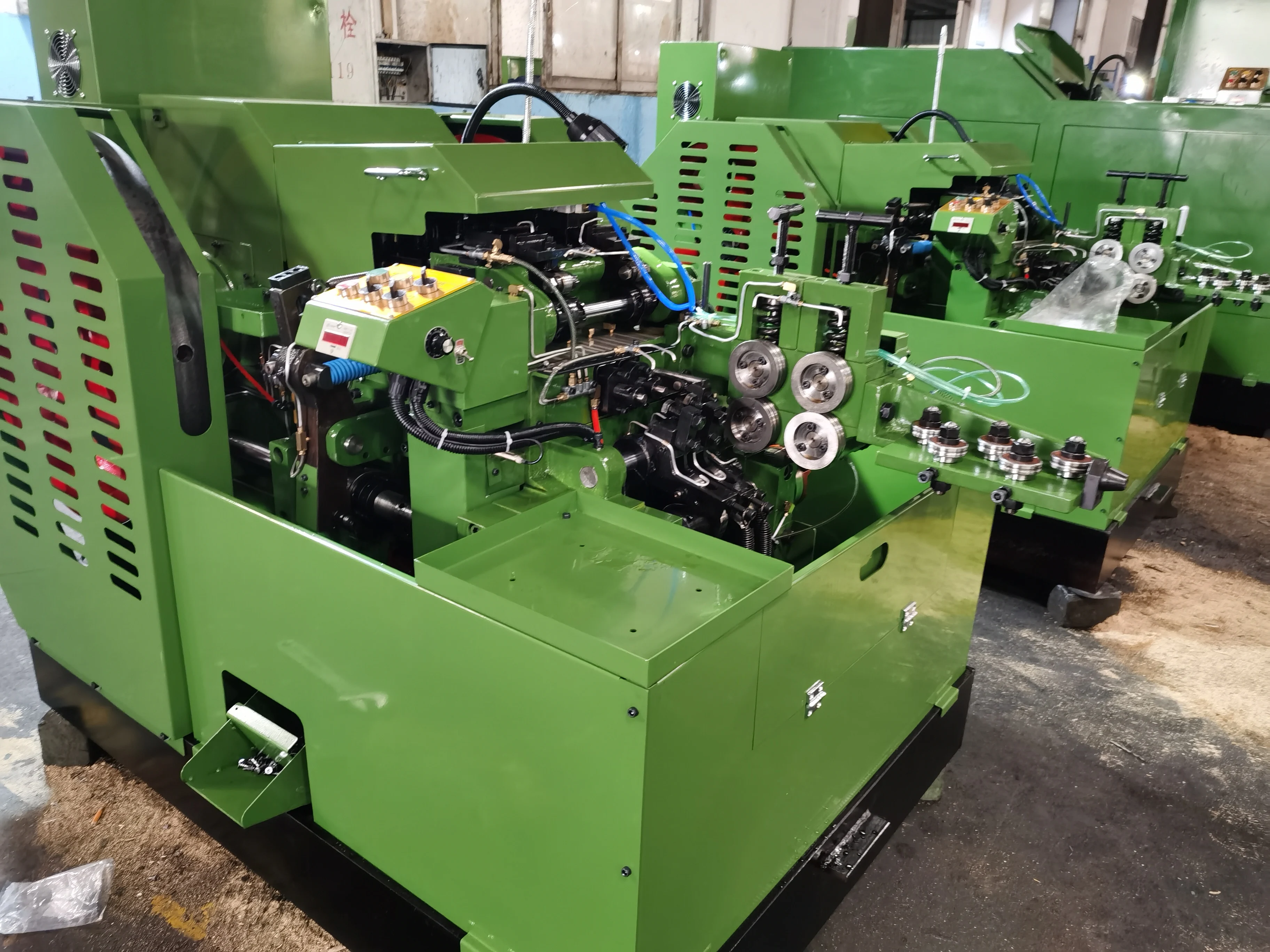 High Speed Automatic Rivet Cold Heading Machine