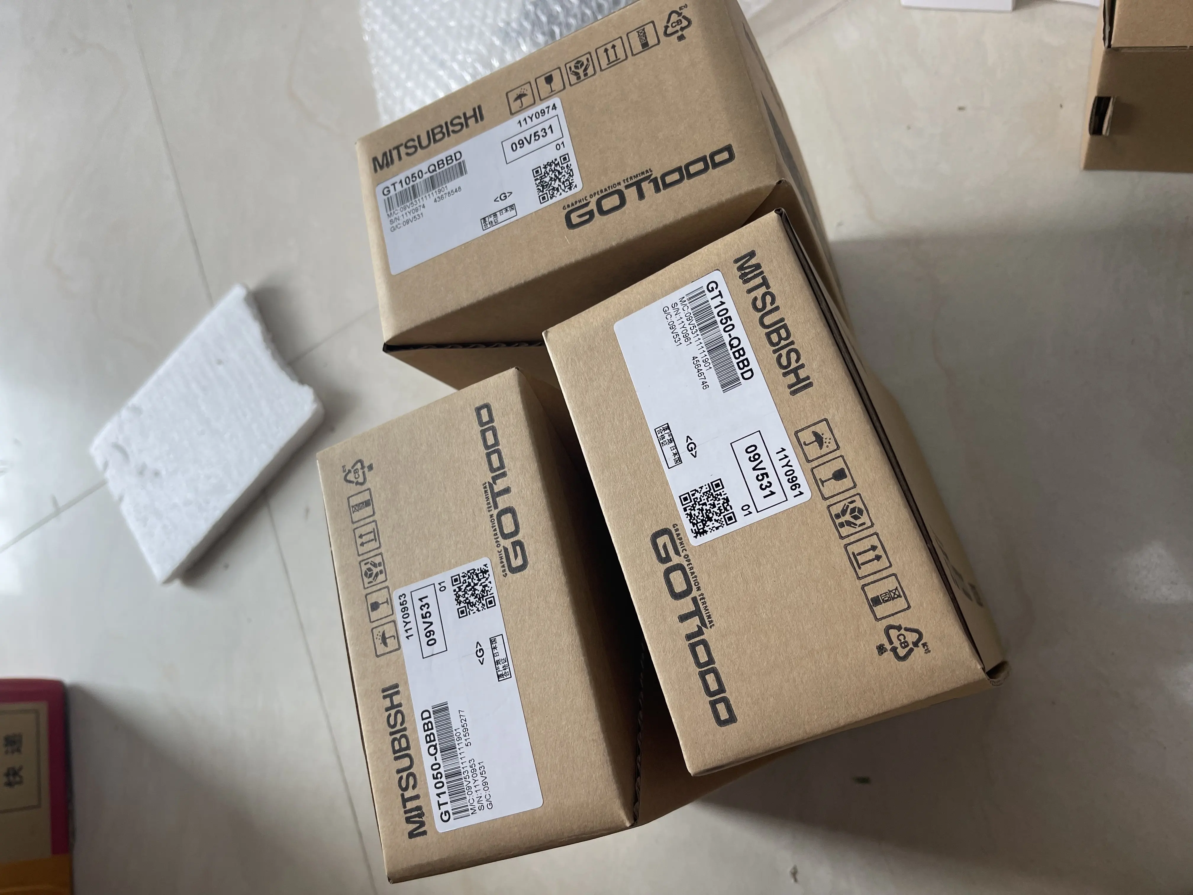 Mitsubishi HMI Graphic Operation Terminal GT1050-QBBD Mitsubishi HMI Graphic Operation Terminal GT1050-QBBD