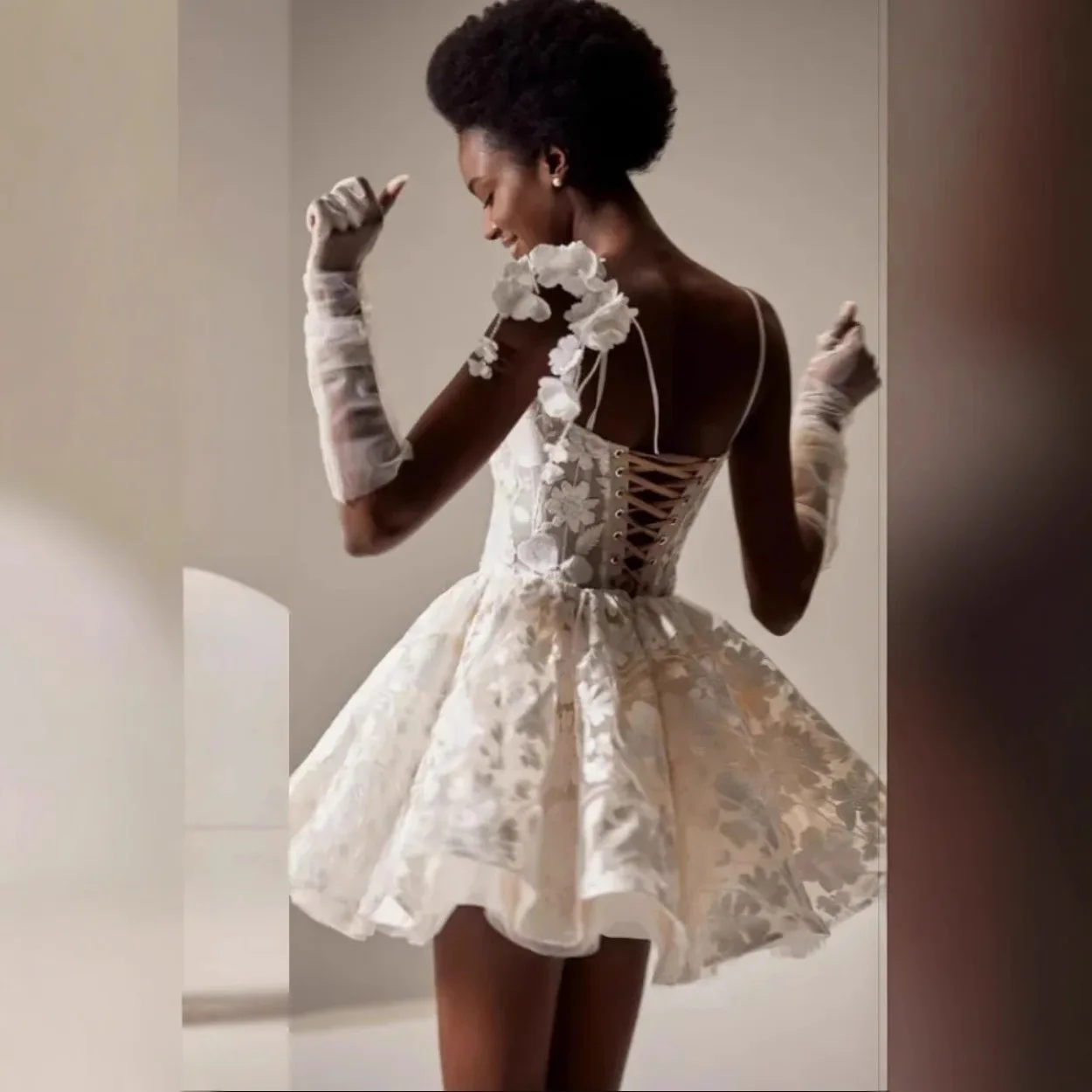 Modern Lace Light Wedding Dress Mini Skirt Lace-Up Sleeveless Spaghetti  Strap Engagement Daily Dress