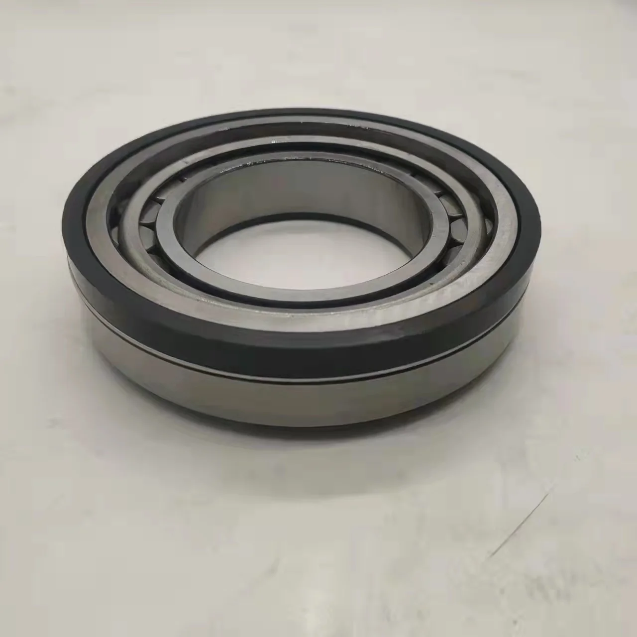 NP600001/NP697998 Excellent Quality Tapered Roller Bearings 