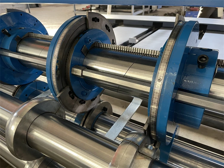 Rotatory Chain Machine Rotary Chain Feeding Slotting Carton Machine/ Semi-auto Chain Feeder ...