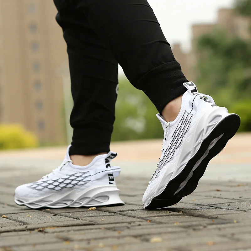 Breathable men's shoes Autumn new men's flying woven casual shoes lace-up fashion shoes men's fashion sneakers