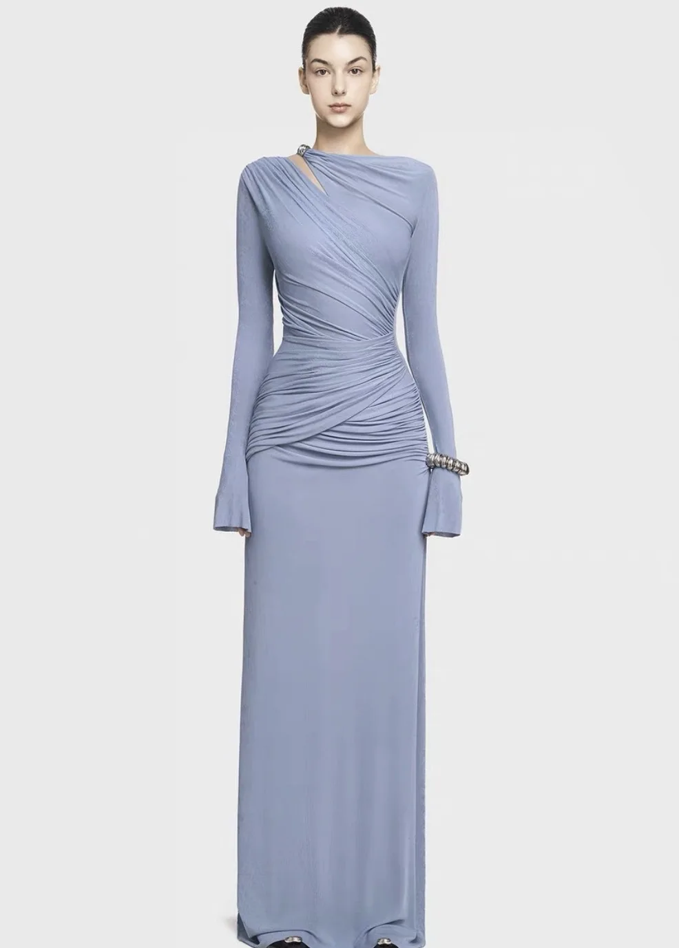 Slim Long Dress Made In Vietnam - A-line Vintage Halter Neck Evening Gown With Ruffle Hem For Summer Parties Slim Long Dress Made In Vietnam - A-line Vintage Halter Neck Evening Gown With Ruffle Hem For Summer Parties