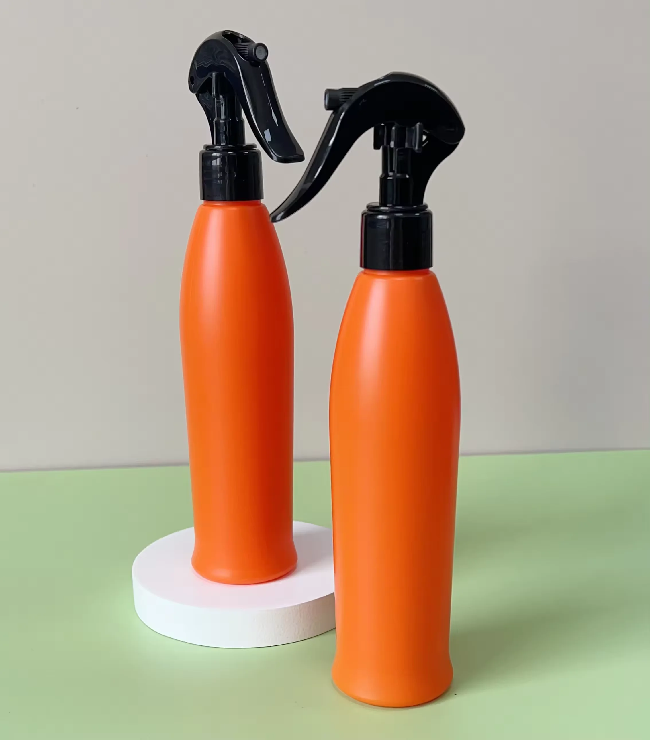 Factory Supply 250ml HDPE Plastic Spray Bottle Perfumed Toner Plastic Bottle