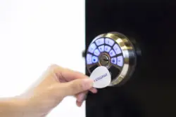 Безопасный Беспроводной замок для домашней безопасности с Wi-Fi, шлюз, блокировка клавиатуры, QR-код, умная цифровая дверная ручка, замок