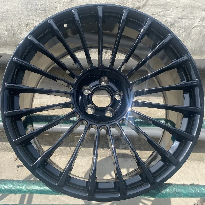 24インチホイール LEXANI PCD114.3 5穴 24インチホイール LEXANI PCD114.3 5穴