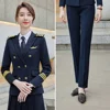 Blazer e pantaloni blu scuro da donna