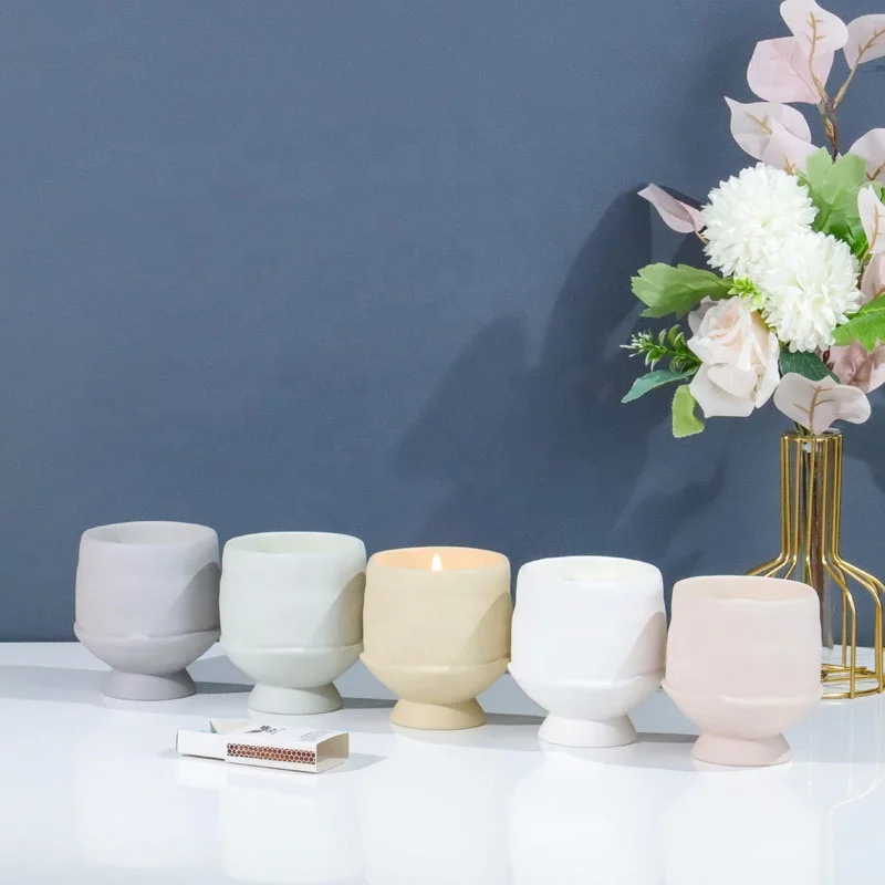 YBH New Product Custom Cute Matte Ceramic Candle Vessel Nordic Decor Luxury Empty Ceramic Candle Jar for Candles Making