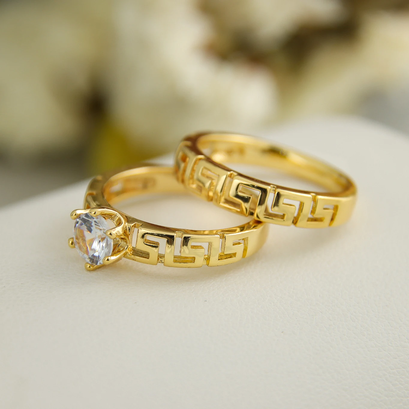 New Trendy Couple Ring Set Wedding Engagement Ring Zircon 18k Gold Rings for Women