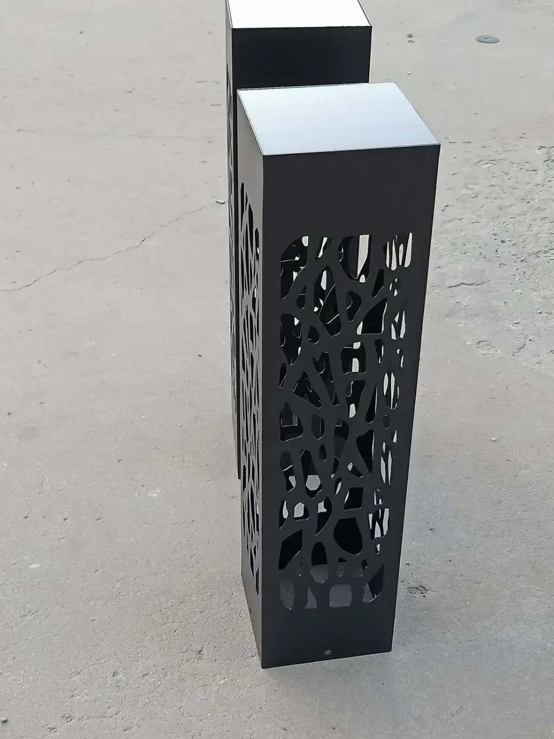Solar CNC Weathering Steel LED Decorative Lamp Frame