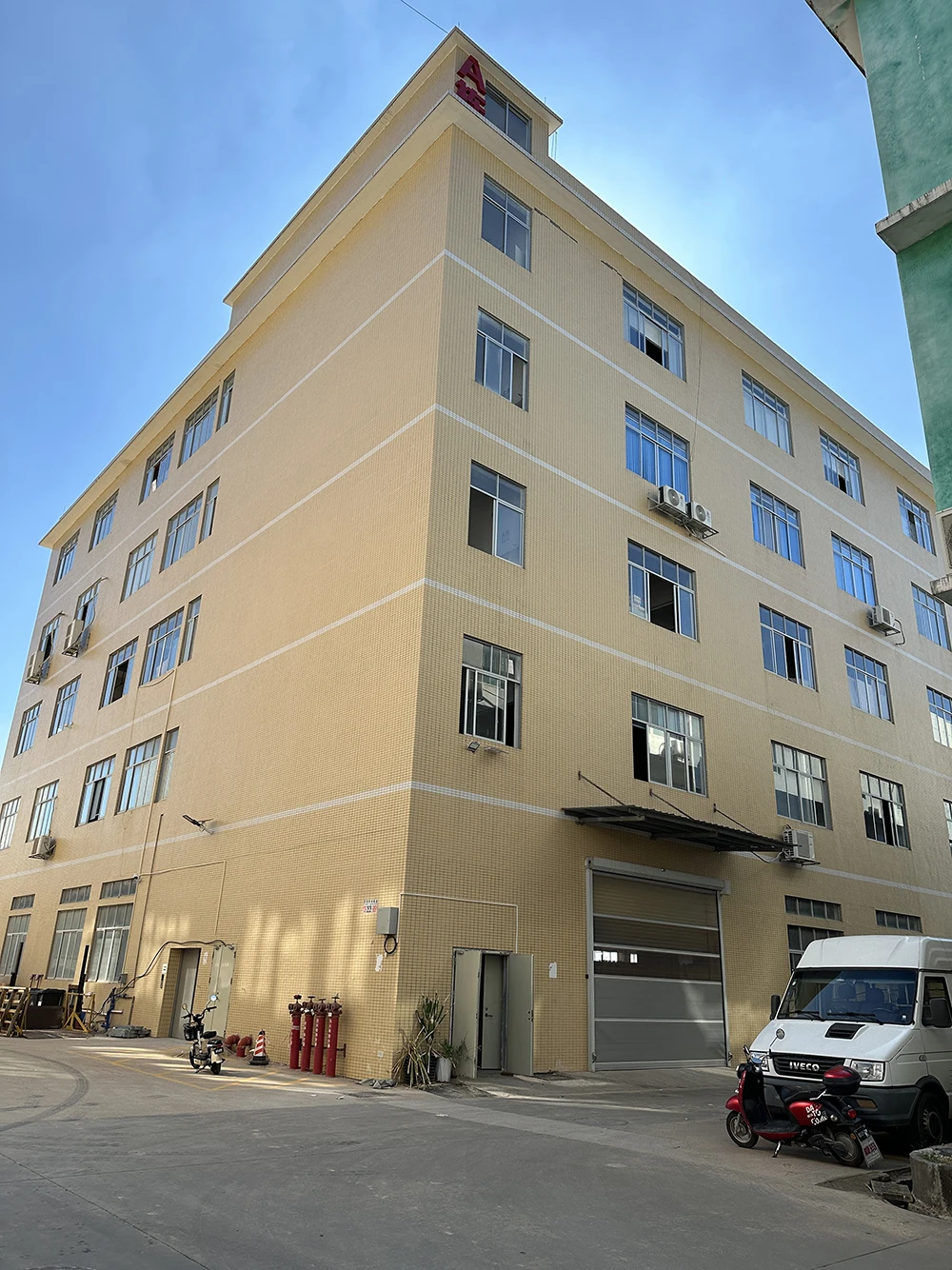 Guangzhou Xinyuanduan Office Equipment Co., Ltd.