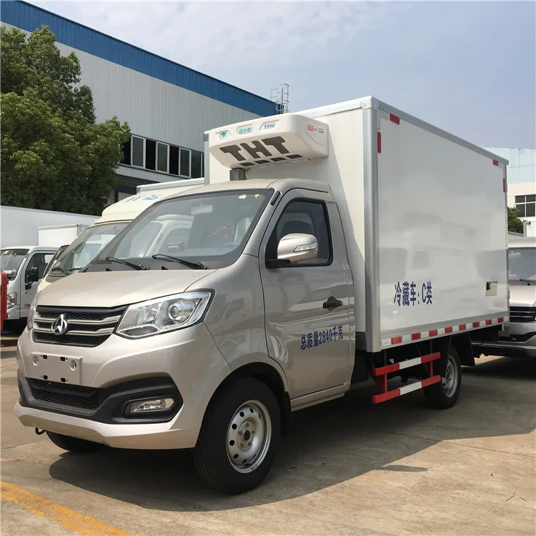 1000-1500kg cooling van truck small 