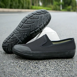 Factory Direct Sales Customization Available Anti-slip Soft Sole Comfortable and Breathable All-black Men's Flat Shoes