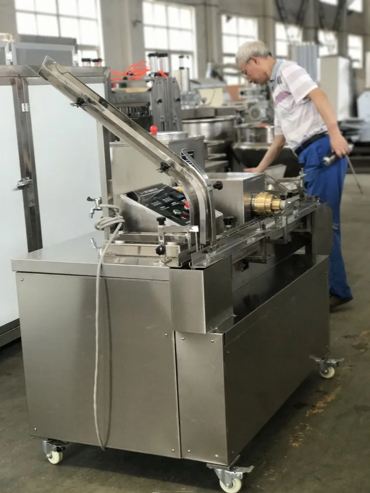 Заводская Автоматическая индивидуальная дешевая машина для зажима печенья, крема, джема, цена