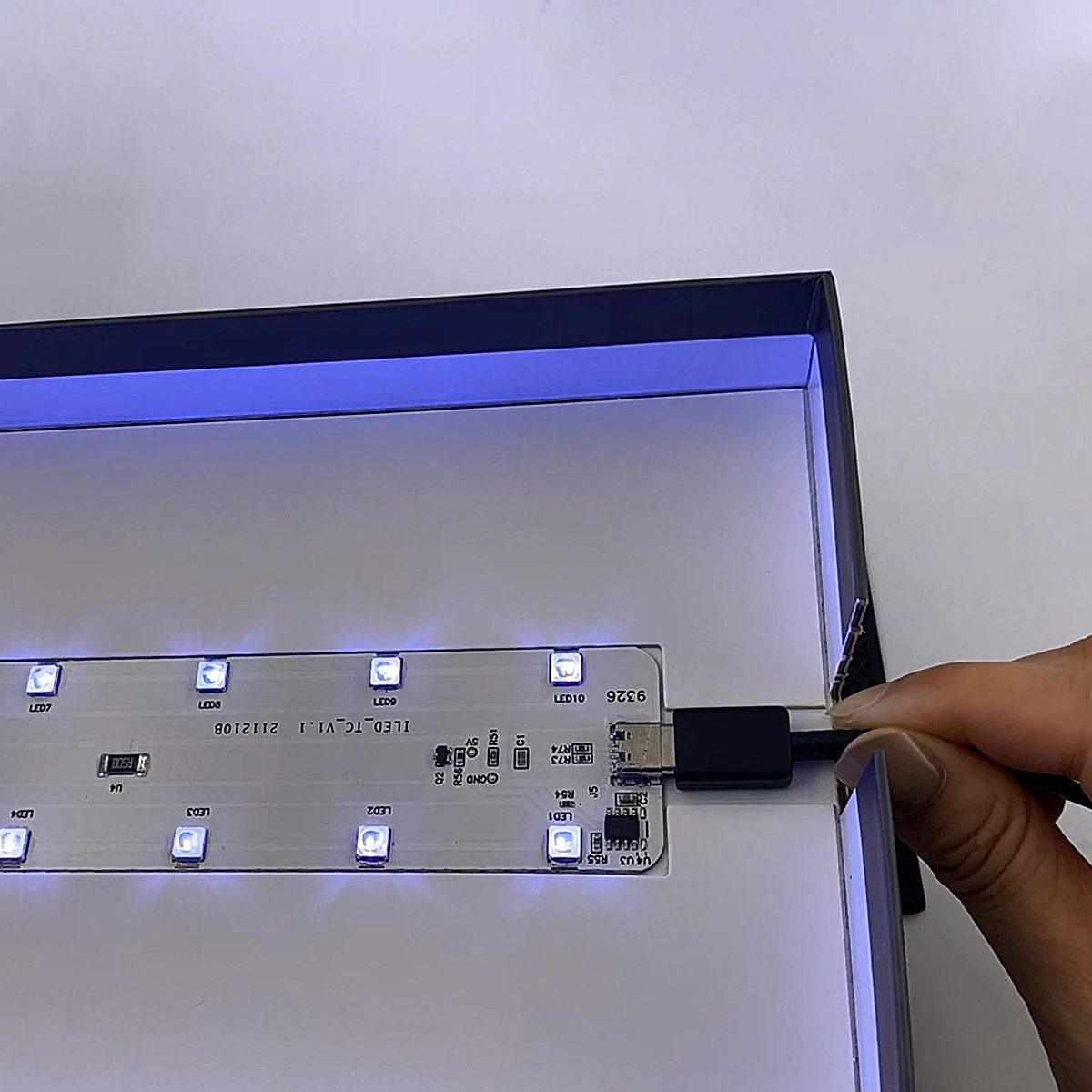 3d Uv Curing Tpu Screen Protector Mobile Uv Light Curing Film With Led Curing Machine details