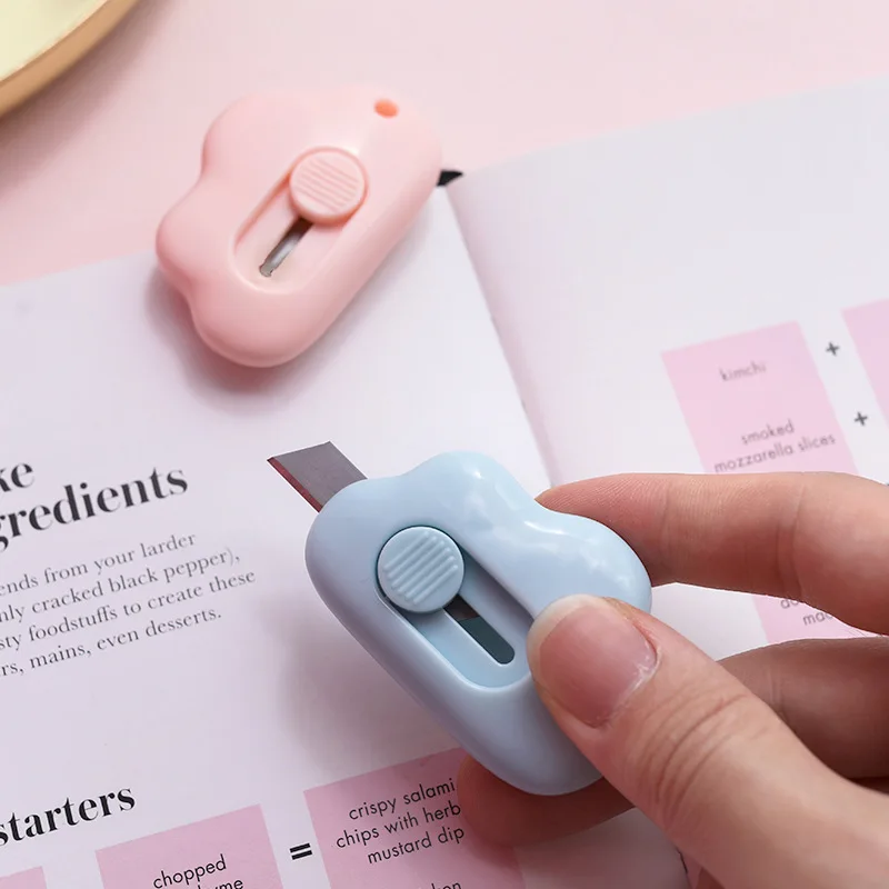 Adorable Tiny Cloud Retractable Paper Cutter Plastic Box Cutters Letter Opener for Key Chain Pocket Bag DIY Projects for Gift