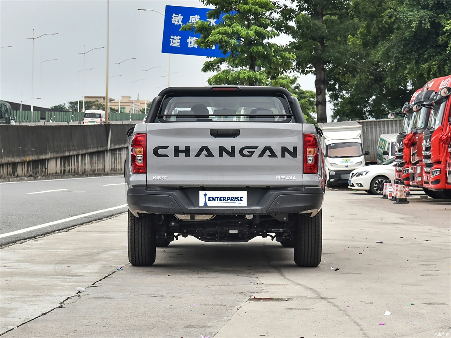 2023 Changan F70 Hunter 2.0T Black Manual 4x4 Pickup Truck 4-Door 5-Seater Kaicene Petrol Diesel Left Steering FWD Cheap Cars
