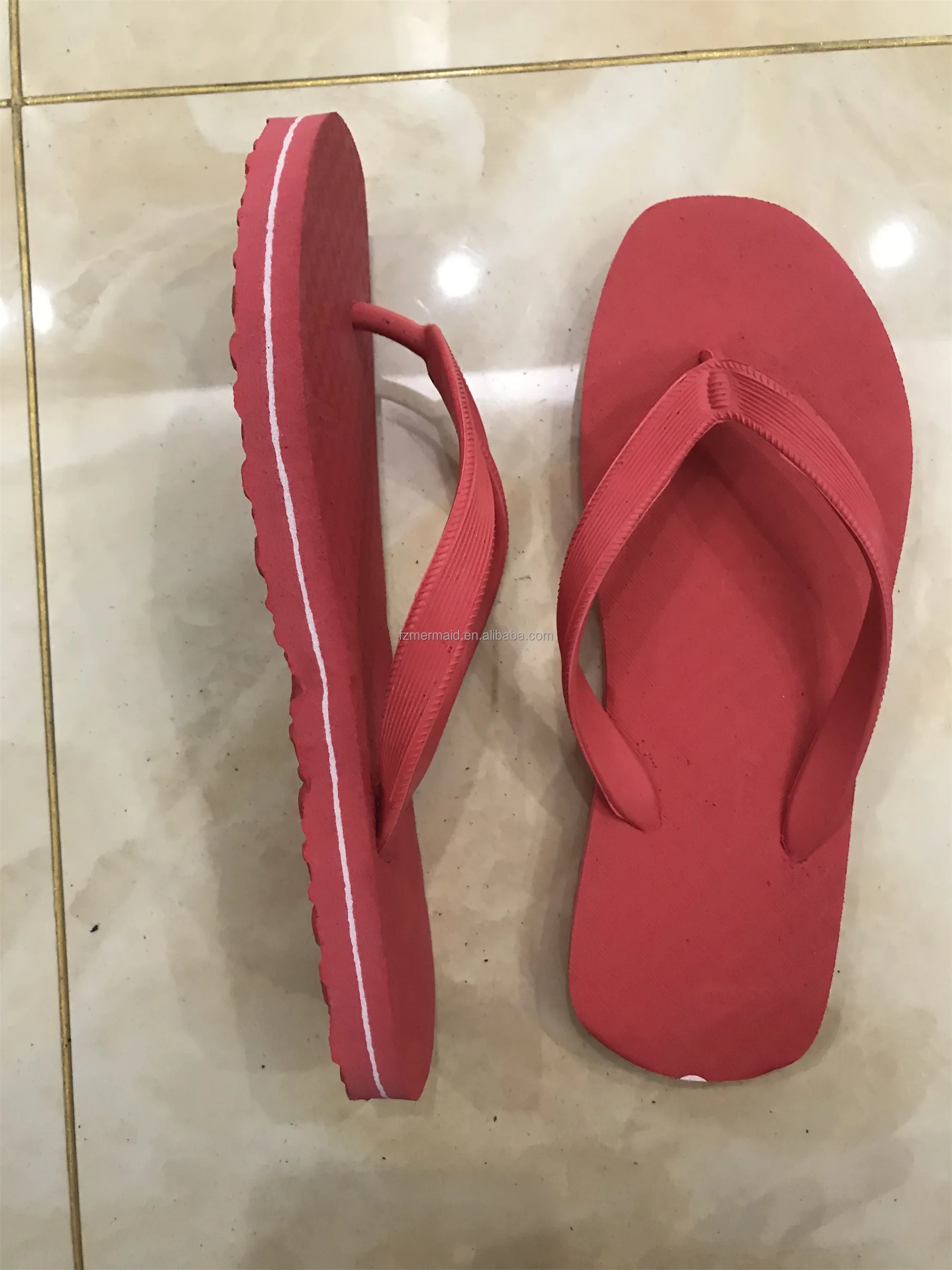 2024 High Quality Plain Flip Flops Wholesales in Bulk Men Slippers Beach Custom Flip Flops Home slippers