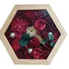 Caja de regalo hexagonal rosa