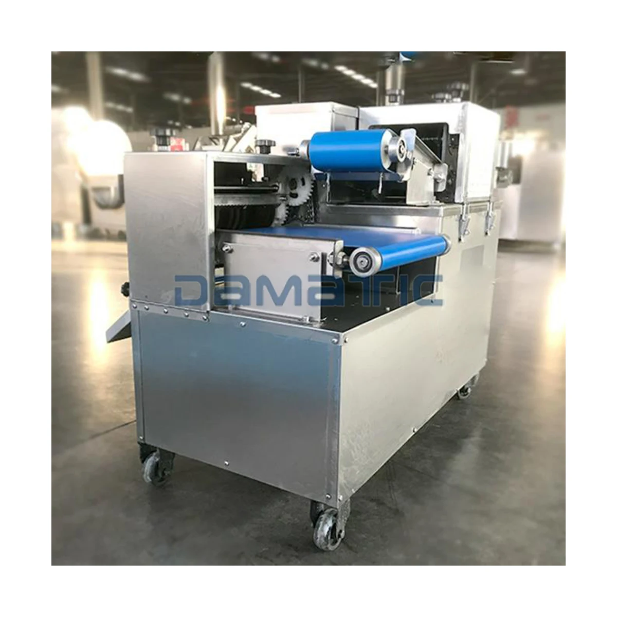 Fresh Meat Cube Cutting Machine Chicken Breast Fish Fillet  Cutter Cooked Meat Salmon Slicer Machine