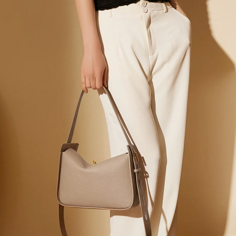 Manufacture Direct Wholesale Leather Crossbody Underarm Handbags Leather Cowhide Tote Bag for Women’s Shoulder Bags