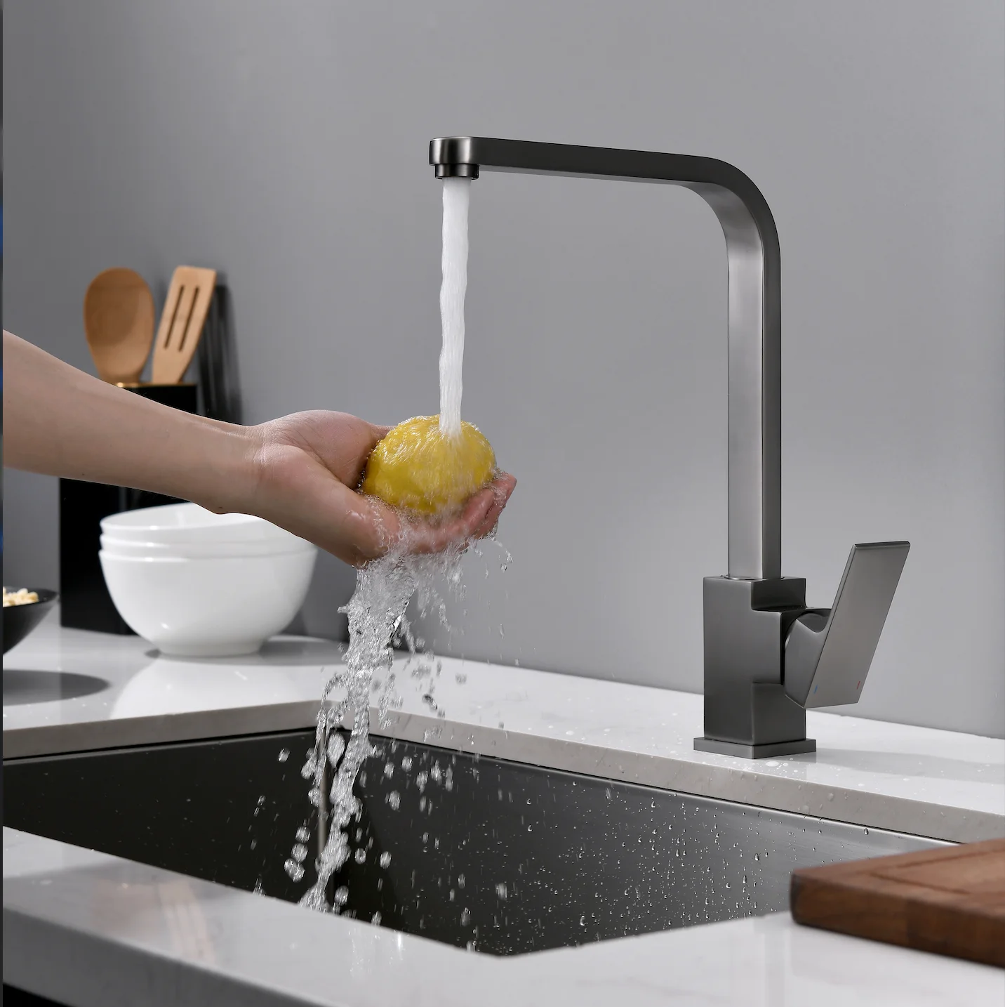 AOWE Modern Square Kitchen Faucet 59A Brass Body Gunmetal Grey Finish 1-Handle Deck-Mounted Sink Mixer Tap Ceramic Cartridge