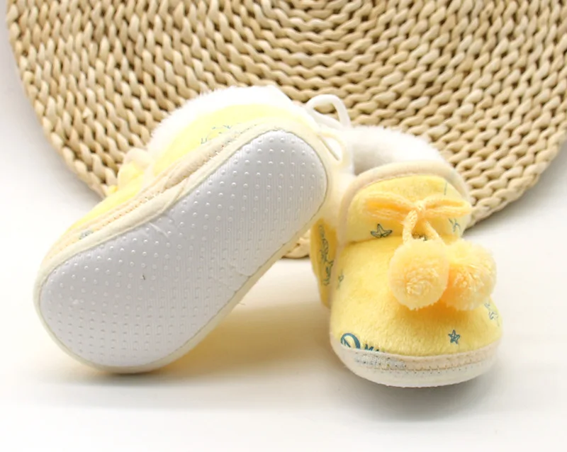 Winter Cotton Soft Plush and Thick Peepers Baby Shoes Girl Baby Boy Shoes Newborn Baby Shoes Venonat Wholesale