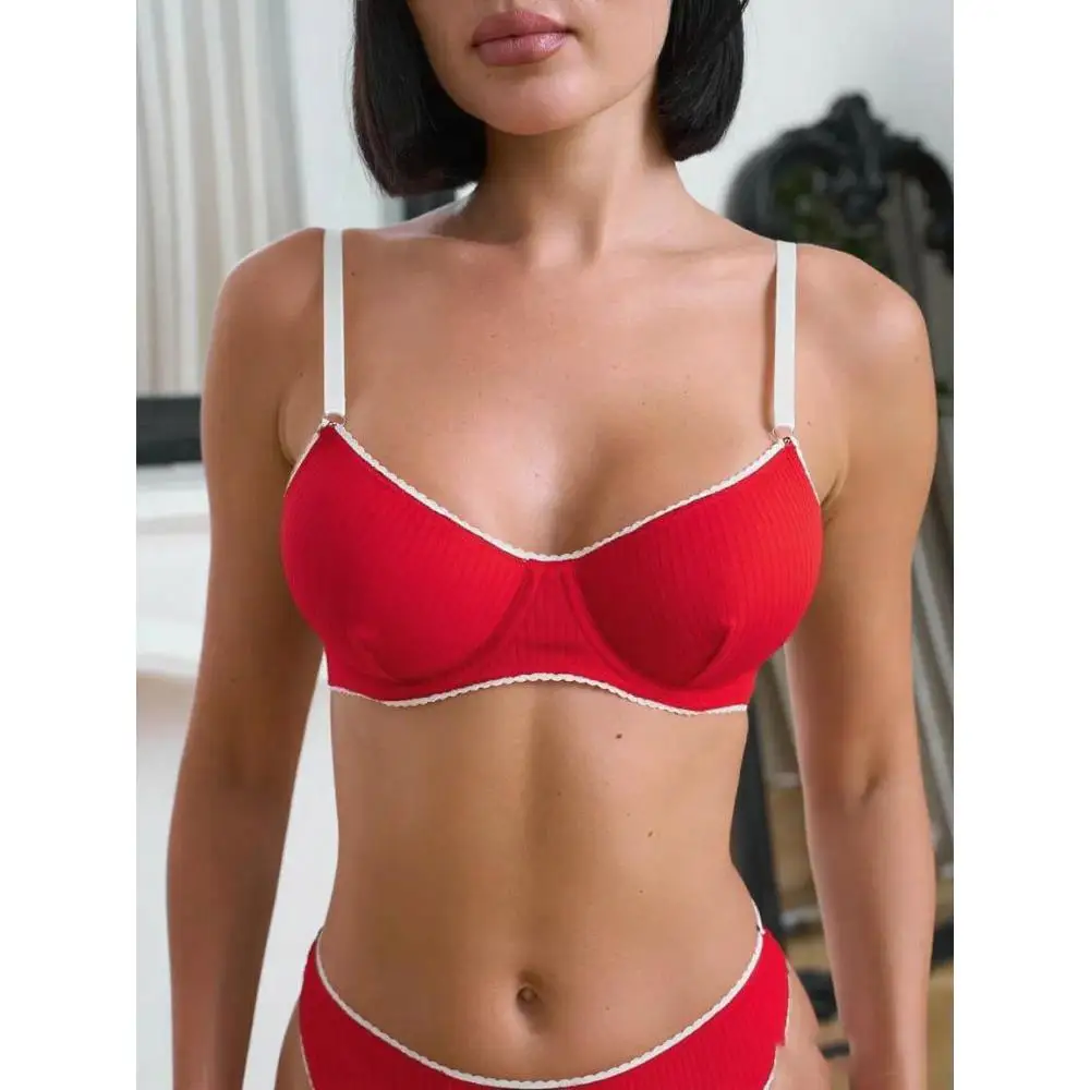 Sexy Russian Women's Bra with Knitted Threads and White Rims Gathered  Together Sexy Lingerie Set