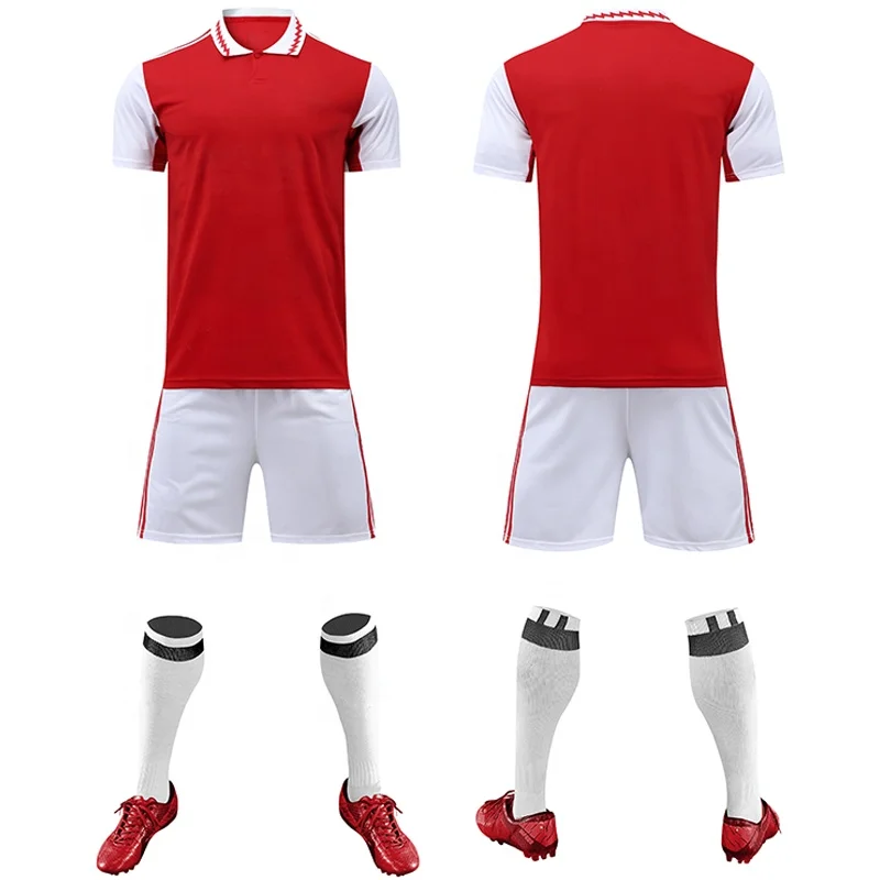 Source 2023 New Design Custom Logo Soccer Uniform Men's Football