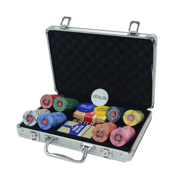 Набор глиняных покерных чипсов высокого качества с черным круглым углом в алюминиевом