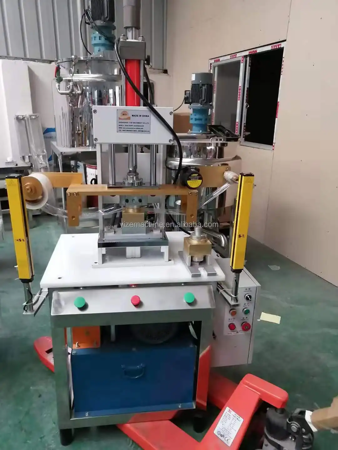 Soap Logo Press Moulding Printing Machine Bar Bath Soap Molding And