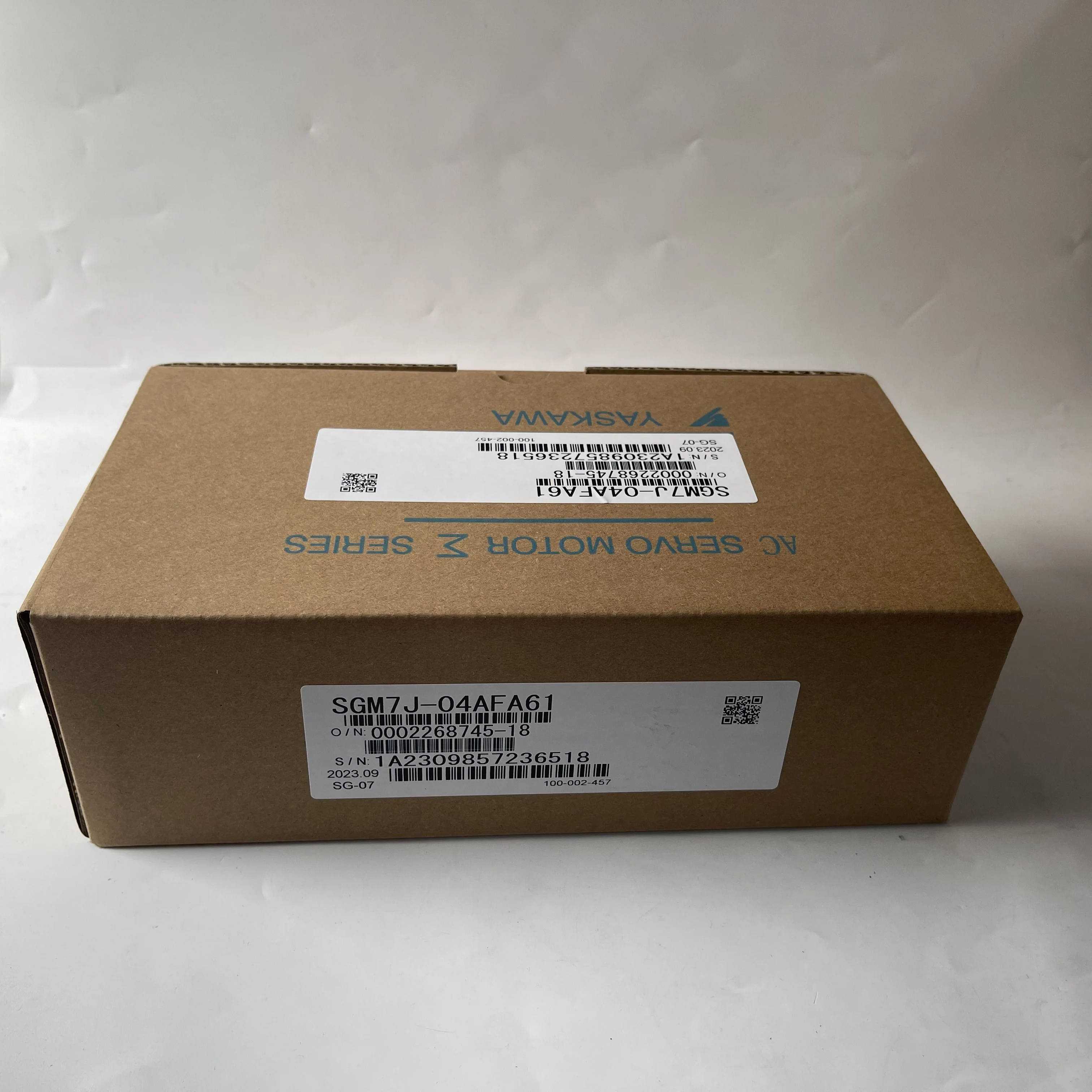 YASKAWA AC Servo Motor SGM7J-04AFA61 YASKAWA AC Servo Motor SGM7J-04AFA61