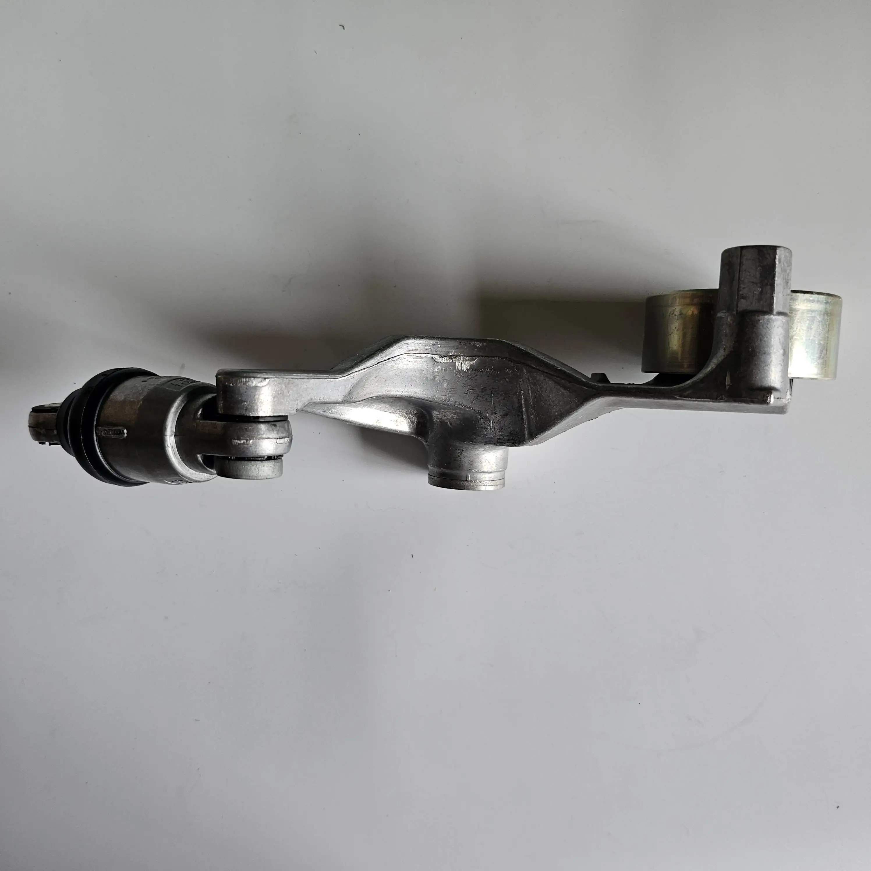 Honda Civic Belt Tensioner Pulley - High-Quality Spare Part